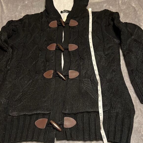 Dokotoo Toggle Button Sweater - Picture 5 of 6